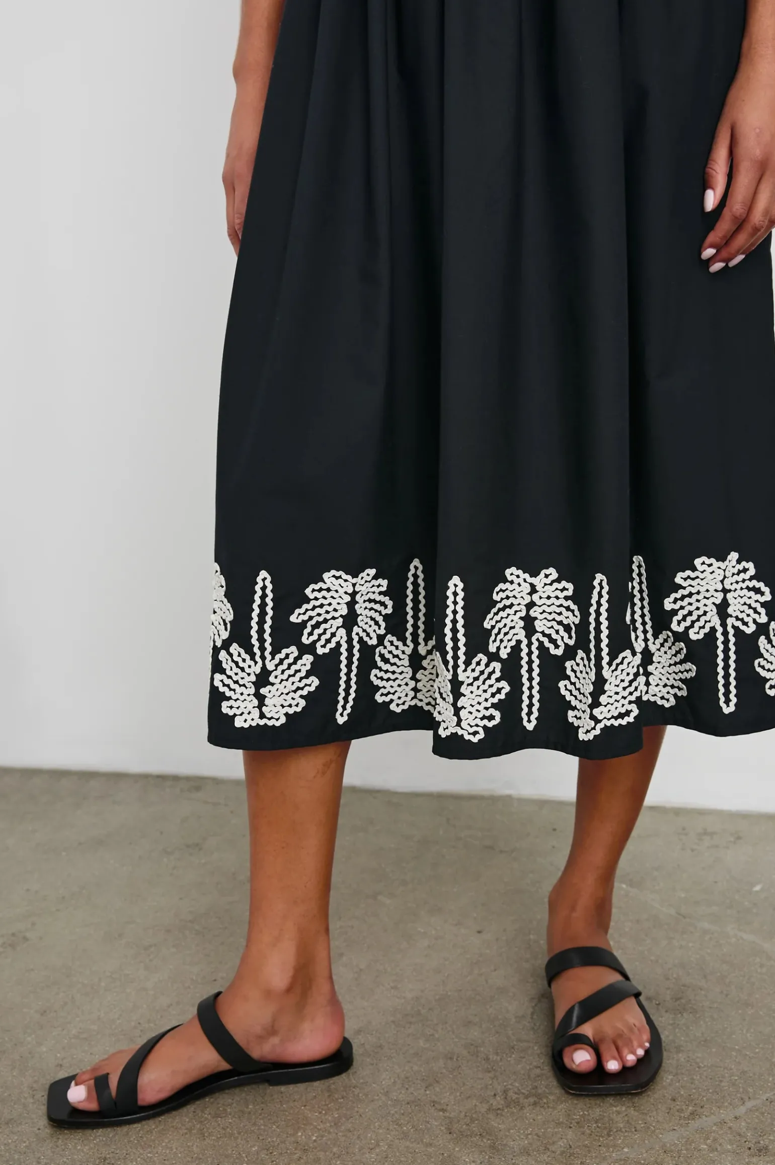 Baja Dress Black Ivory Palm Trees