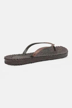 Cheerful Flip Flop Prune with Glitter