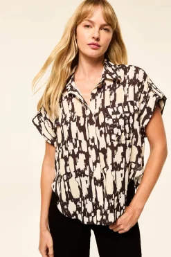 Erin Top Abstract Geo Crepe