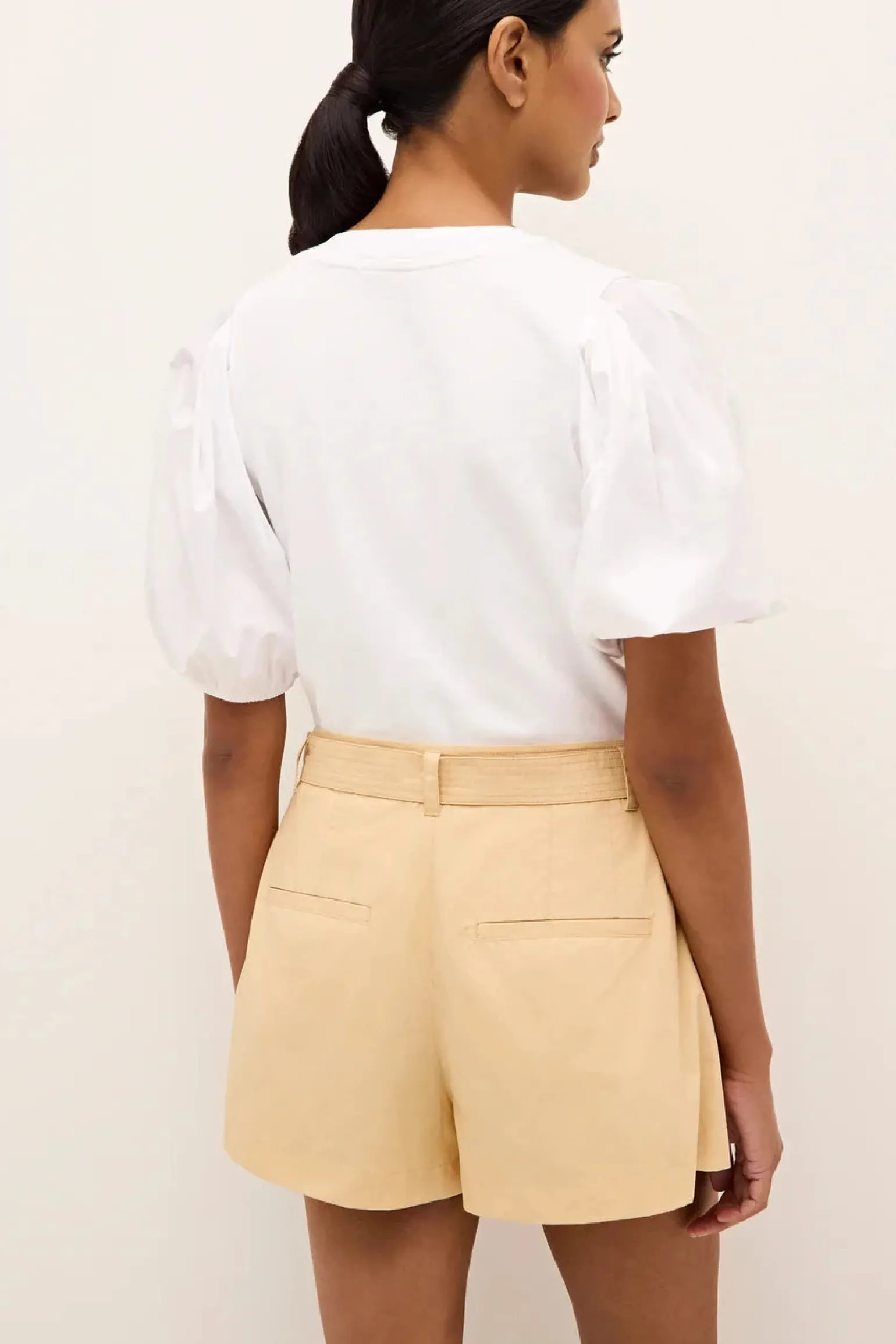 Lander Short Beige