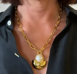Peggy Deco Pendant White Pearl