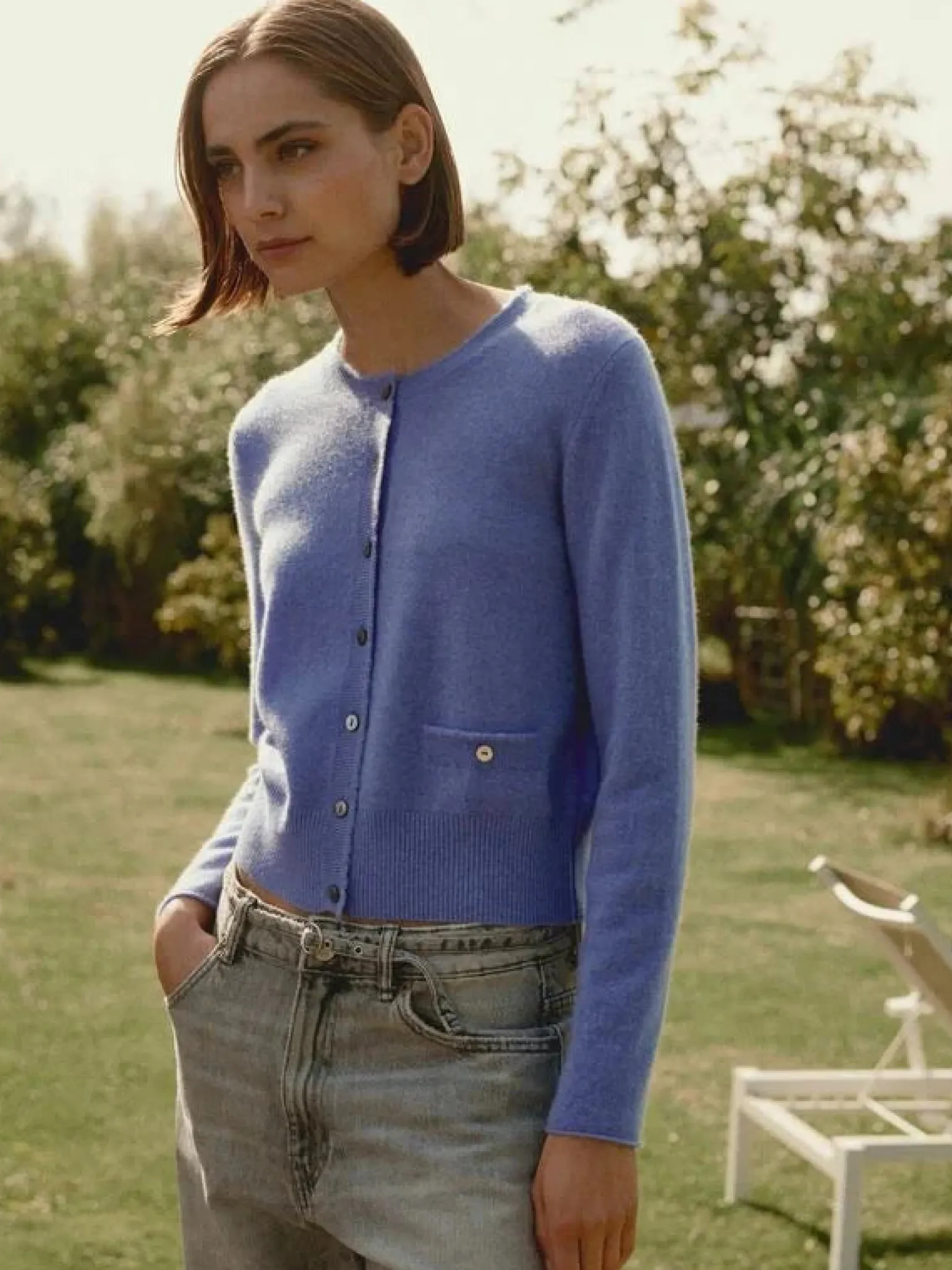 Round Neck Buttoned Cashmere Cardigan Iris