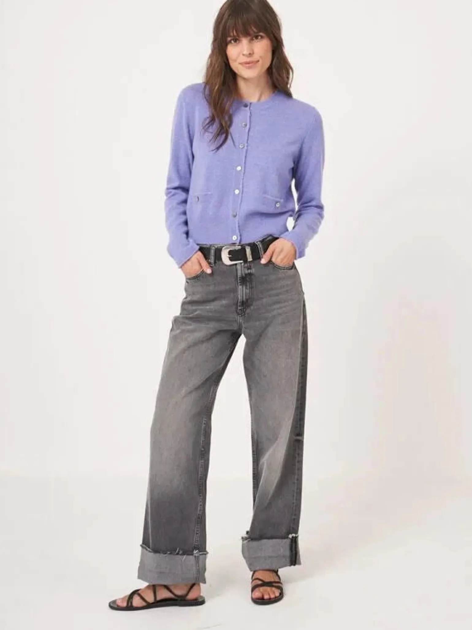 Round Neck Buttoned Cashmere Cardigan Iris